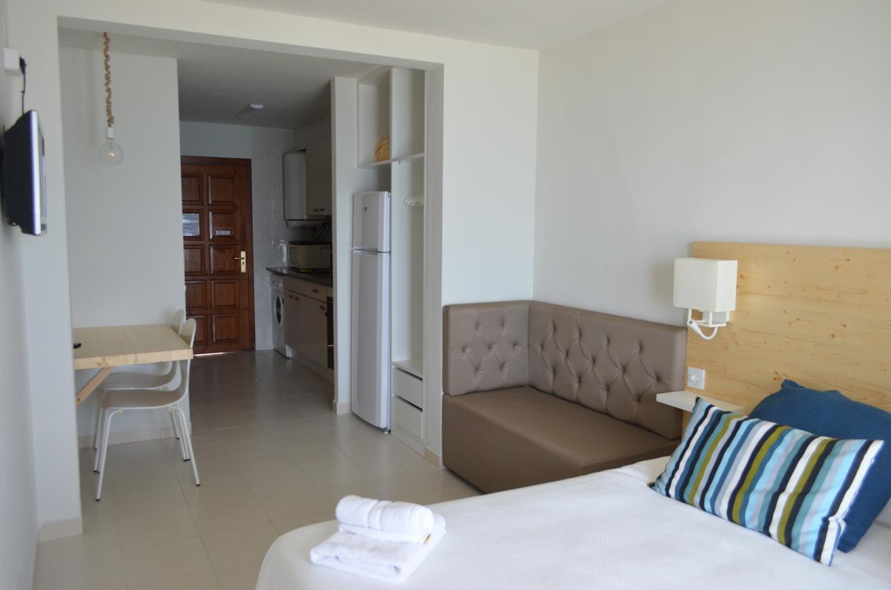 סנט אנטוני דה קלנג'ה Apartaments Gibert מראה חיצוני תמונה
